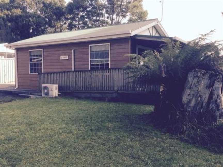 Glenaire Apartments at Frazer St, Accommodation in Strahan