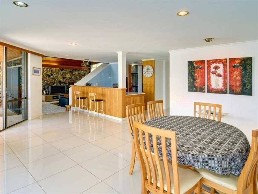 Yulunga 20 - Four Bedroom Canal Home with Pool, Mooloolaba, QLD