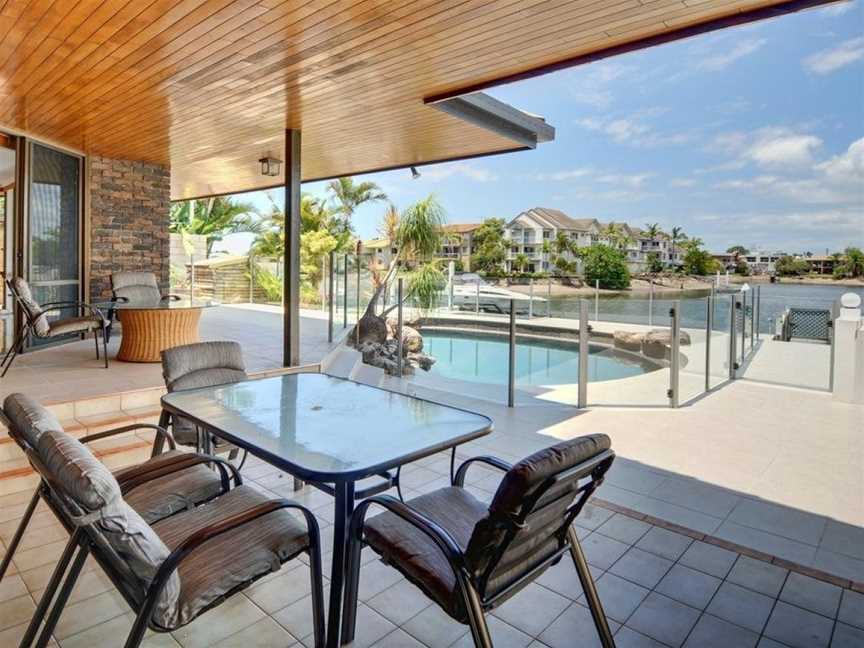 Yulunga 20 - Four Bedroom Canal Home with Pool, Mooloolaba, QLD