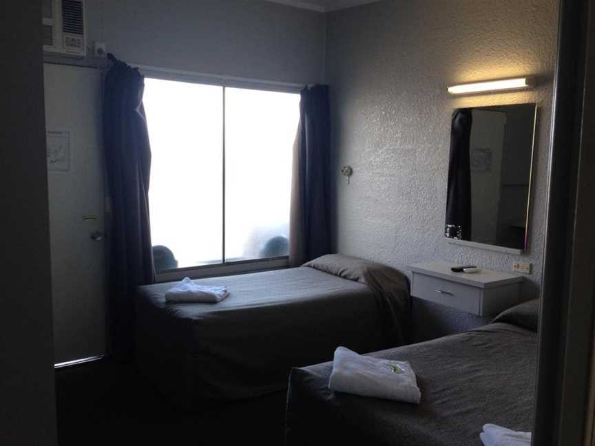 Boomerang Hotel, West Mackay, QLD
