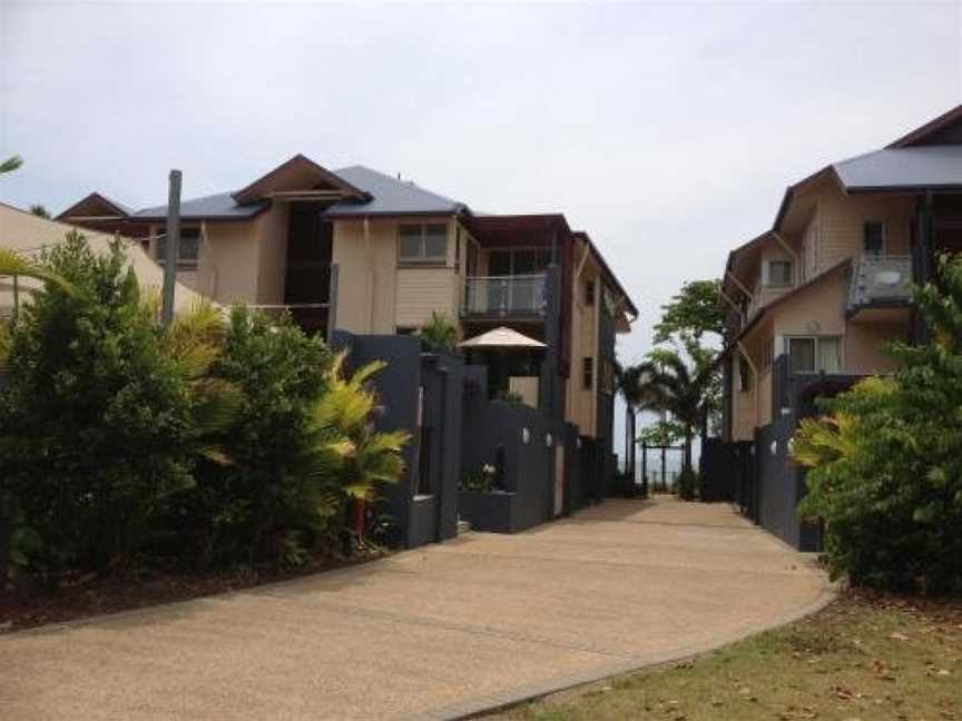 Beach House Apartment 1, Mission Beach, QLD