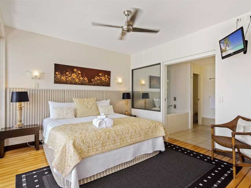 Luxury Marina View Apartment, Airlie Beach, QLD