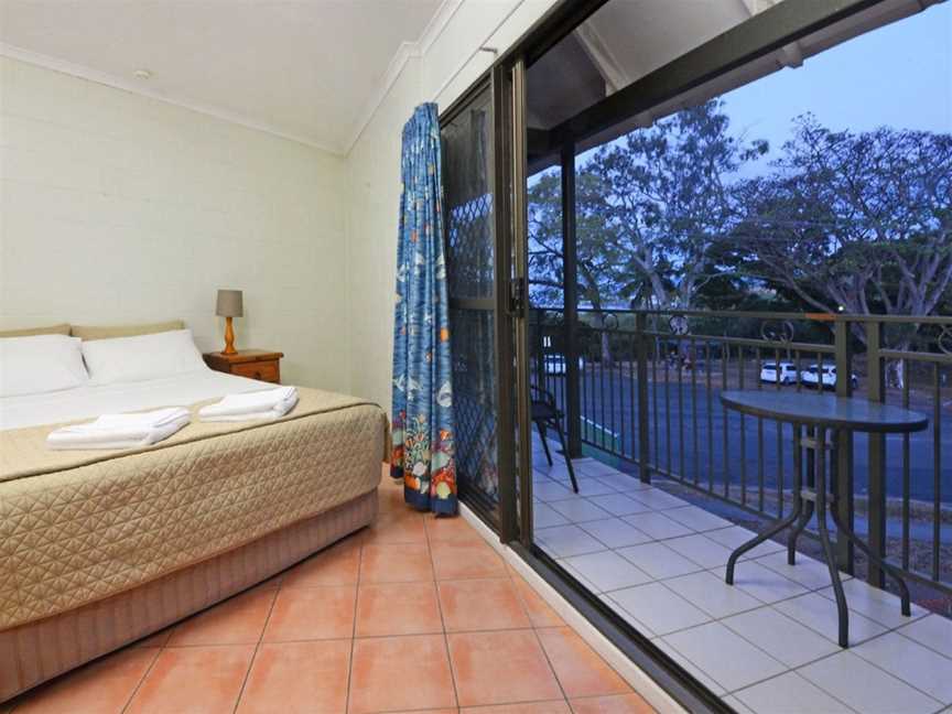 Whitsunday Waterfront Apartments, Cannonvale, QLD