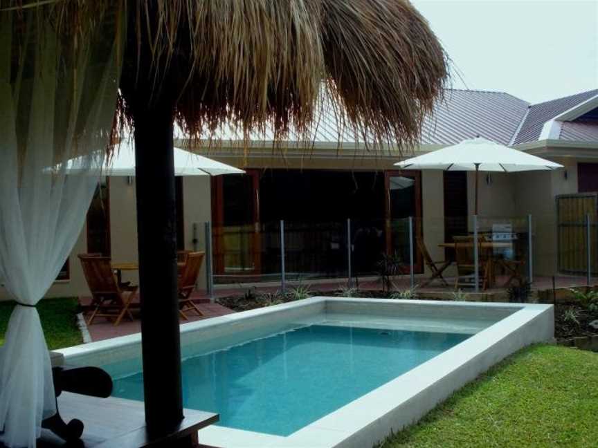 Latania Holiday Villa, Palm Cove, QLD