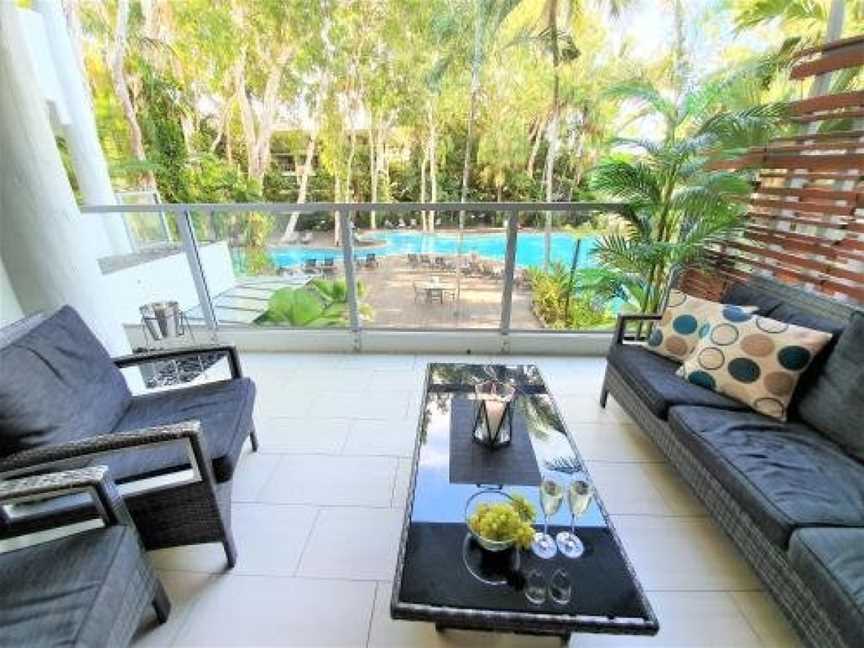 Palm Cove Beach Apartment, Palm Cove, QLD