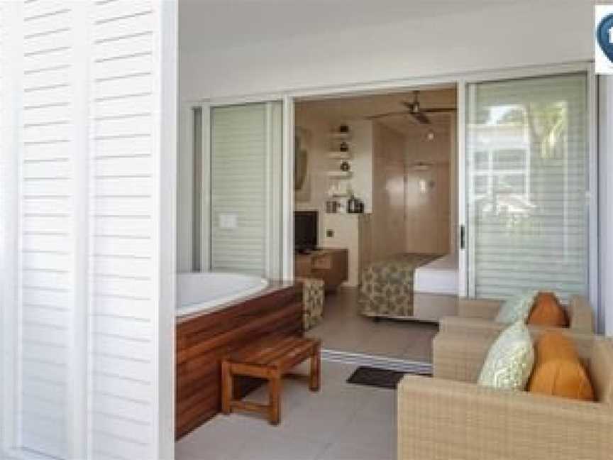 The Beach Club | Luxury Private Apartments, Palm Cove, QLD