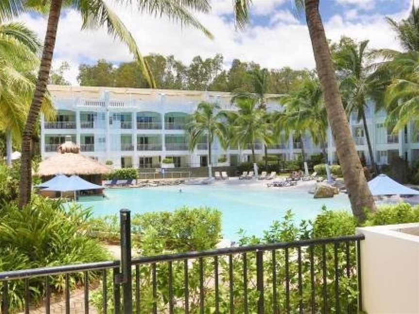 The Beach Club | Luxury Private Apartments, Palm Cove, QLD