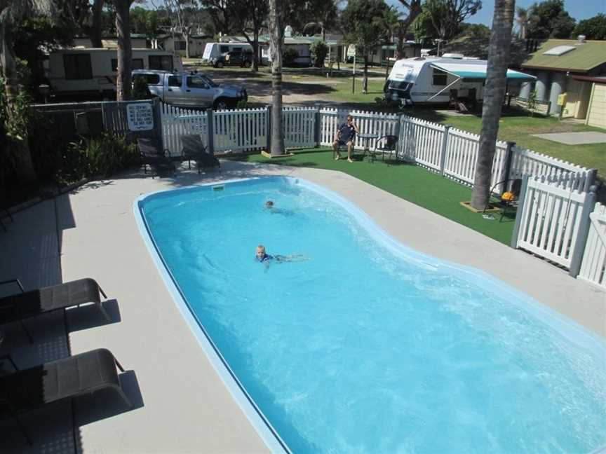 Echo Beach Tourist Park, Accommodation in Lakes Entrance