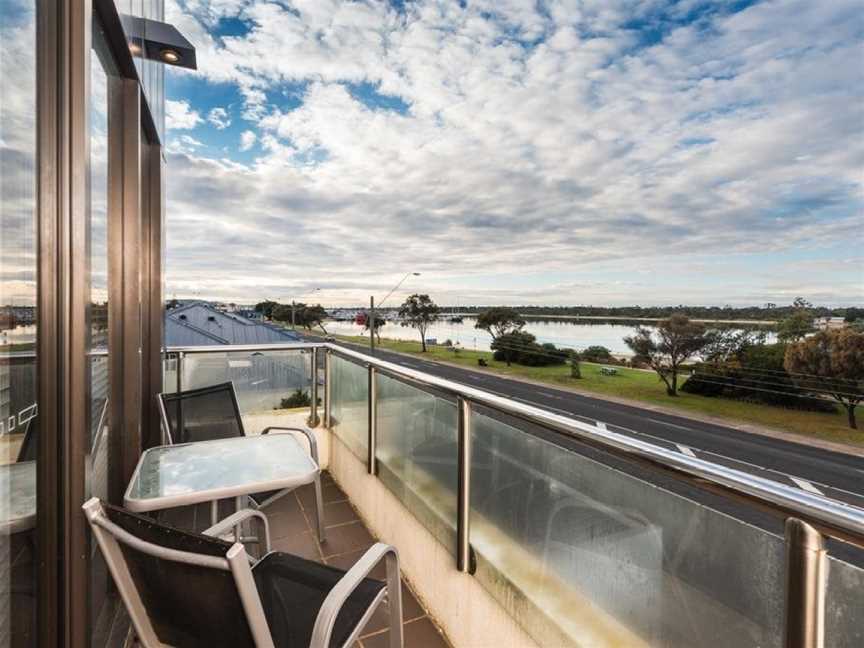 The Esplanade Resort And Spa, Accommodation in Lakes Entrance