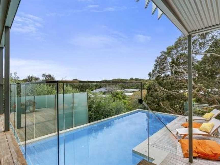 Lansdowne Villa - with swimming pool, Blairgowrie, VIC
