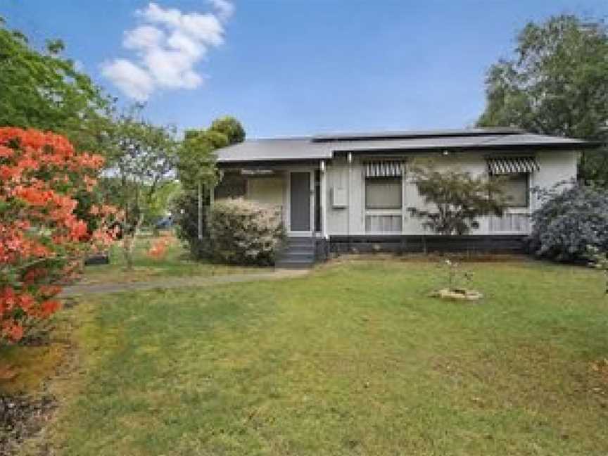 Delany Surprise - Pet friendly house, Bright, VIC