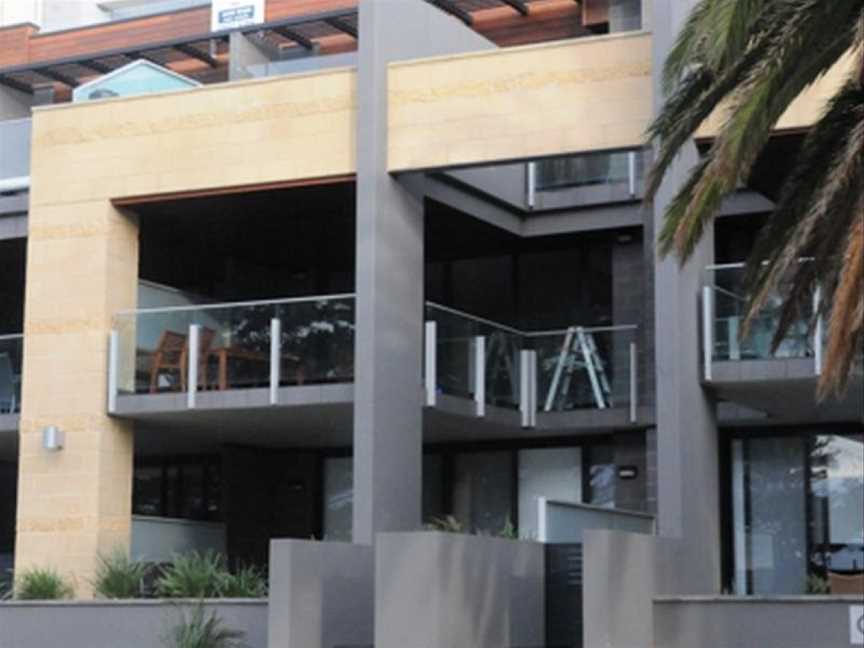Cowes Luxury Beachfront Apartment - Phillip Island, Cowes, VIC