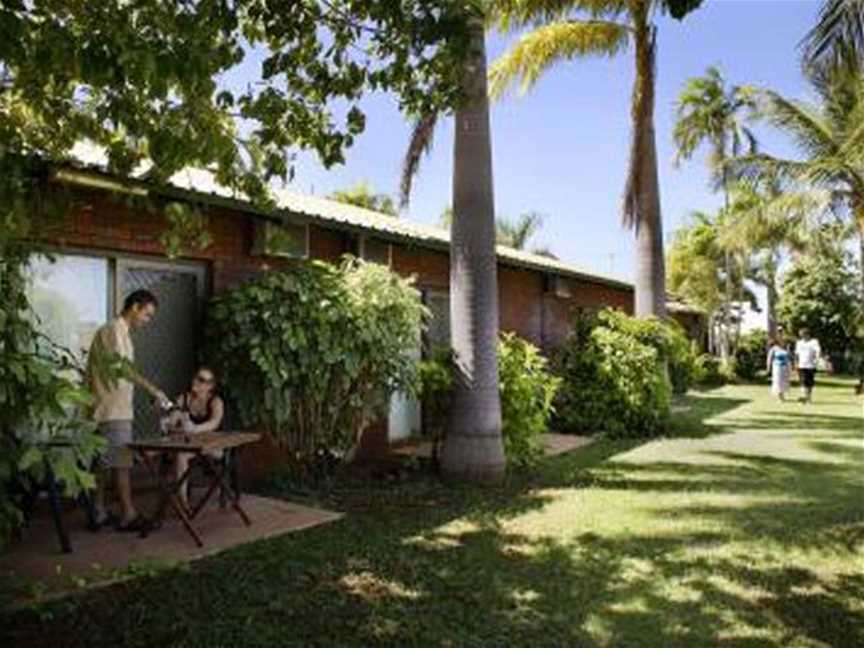 Bayside Holiday Apartments, Accommodation in Broome