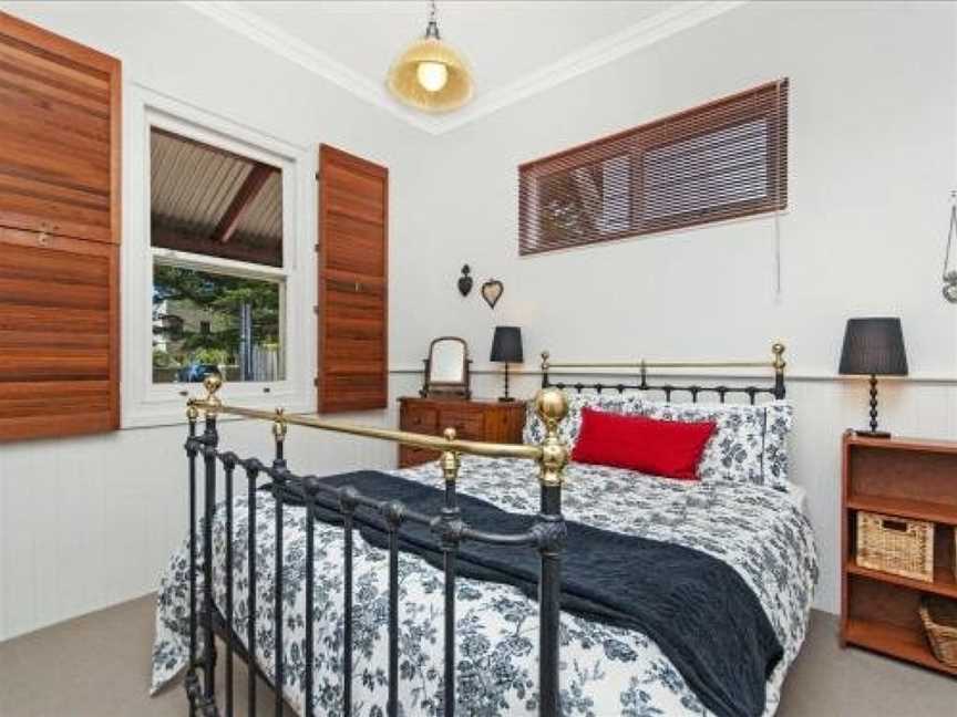 Railway Cottage, Port Fairy, VIC