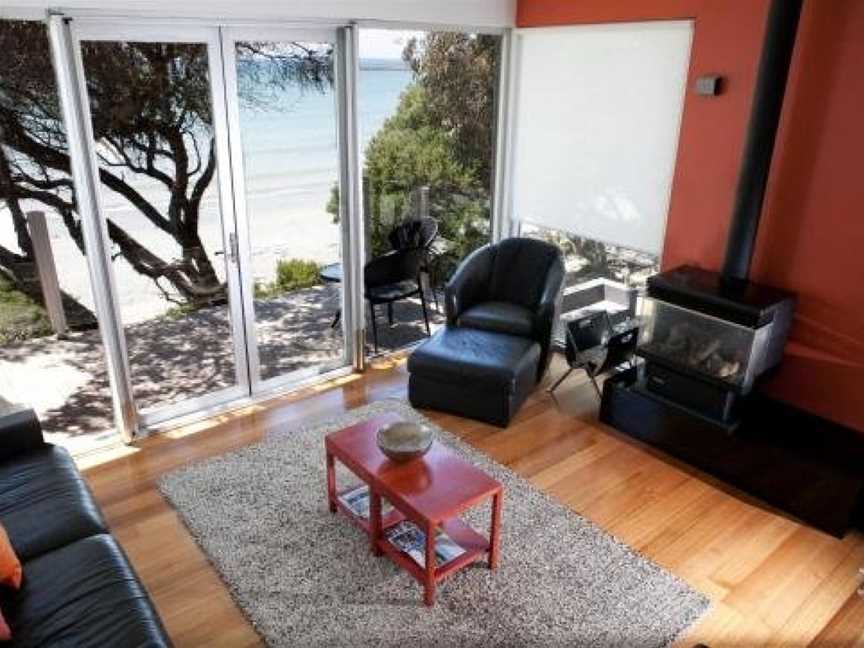 Battery Cove Beach Front Apartment, Port Fairy, VIC