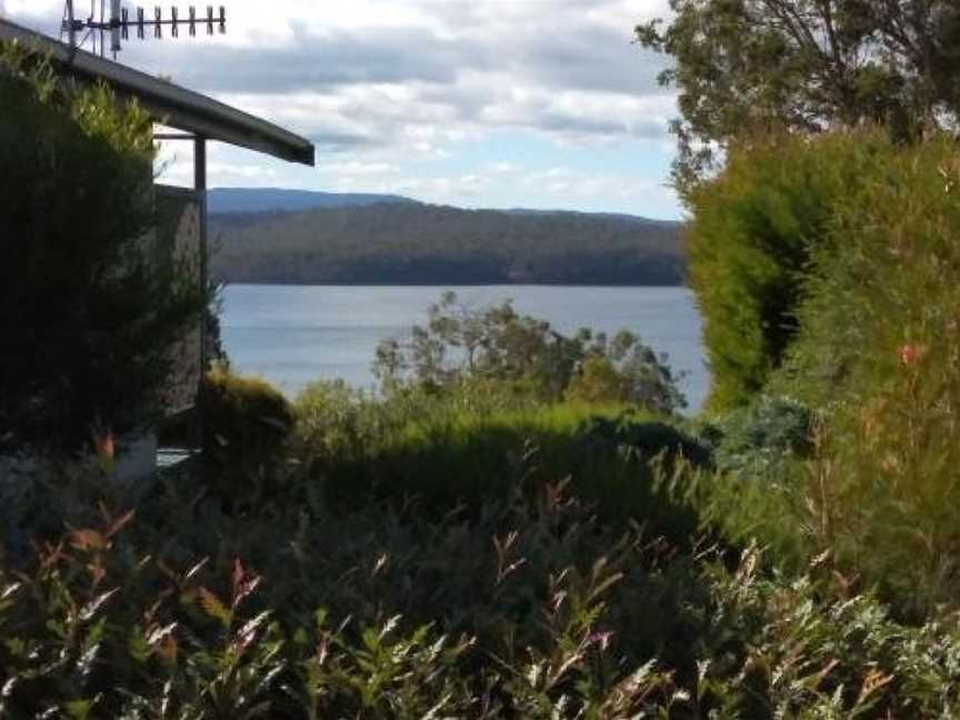 Blue Waters Holiday Cottages For 2, Mallacoota, VIC