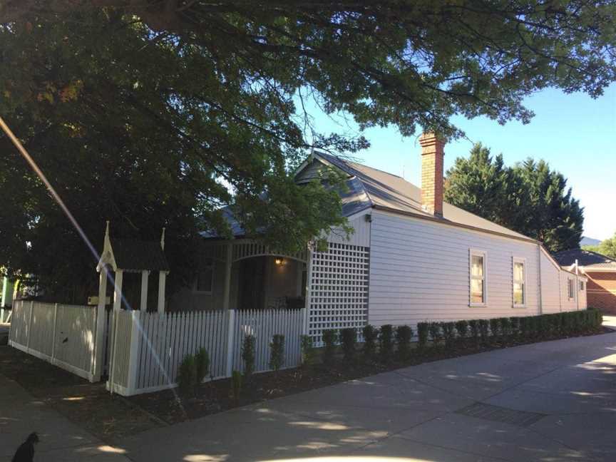 Magnolia Cottage, Healesville, VIC