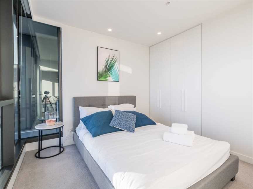 Albert Park Lake View 2 Bed 2 Bath Apartment, Melbourne CBD, VIC