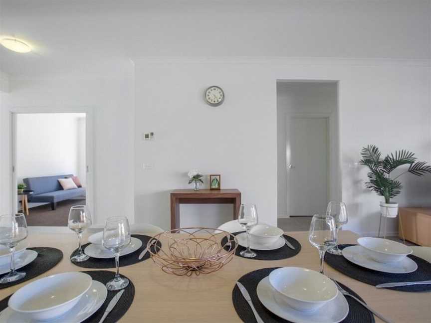 Big Family Fun@ 4 Bedrooms House in Point Cook, Point Cook, VIC