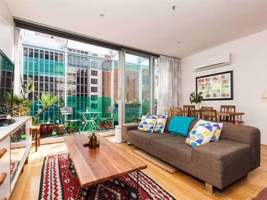 Zelda, Beyond a Room Private Apartments, Melbourne CBD, VIC