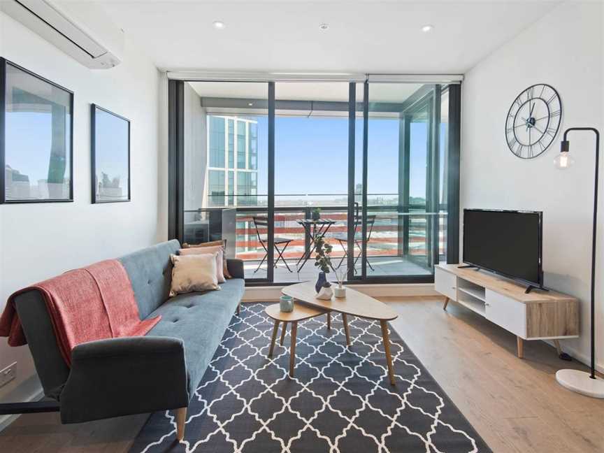 Dockland CityView 2bedApt POOL GYM VDO883-25, Docklands, VIC