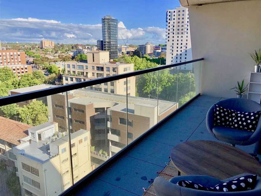 Deluxe and Brand New Lakeside Apartment, Melbourne CBD, VIC