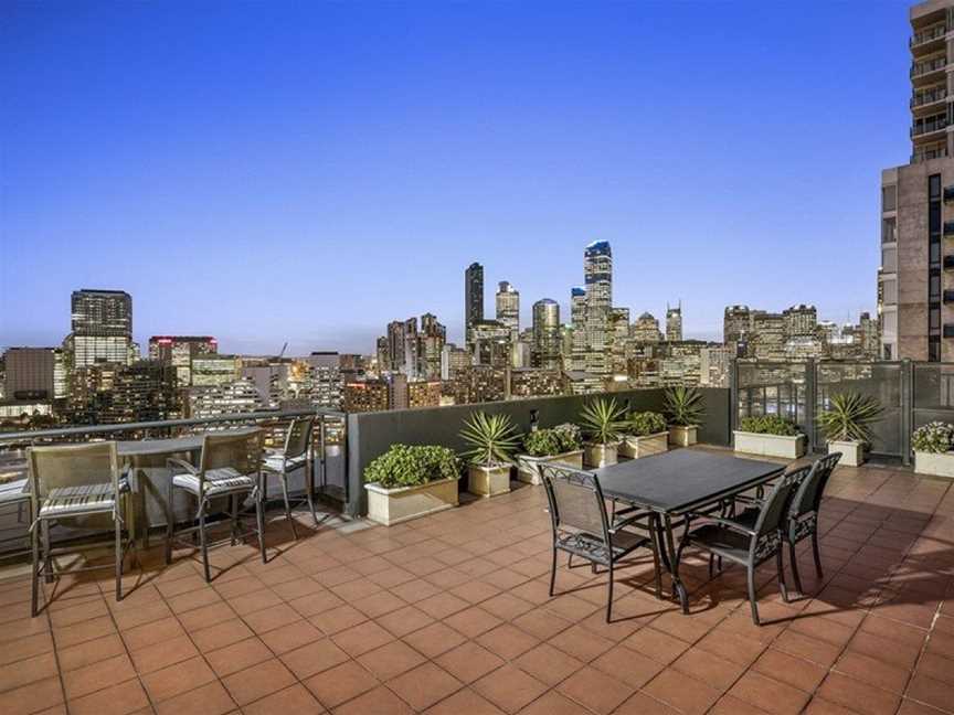 3 Bedroom Inner City Penthouse, Southbank, VIC