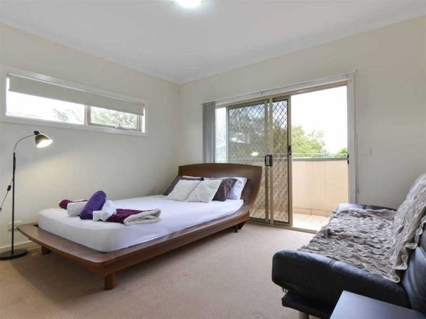 Boutique Stays - Three Bedroom Townhouse, Footscray, VIC
