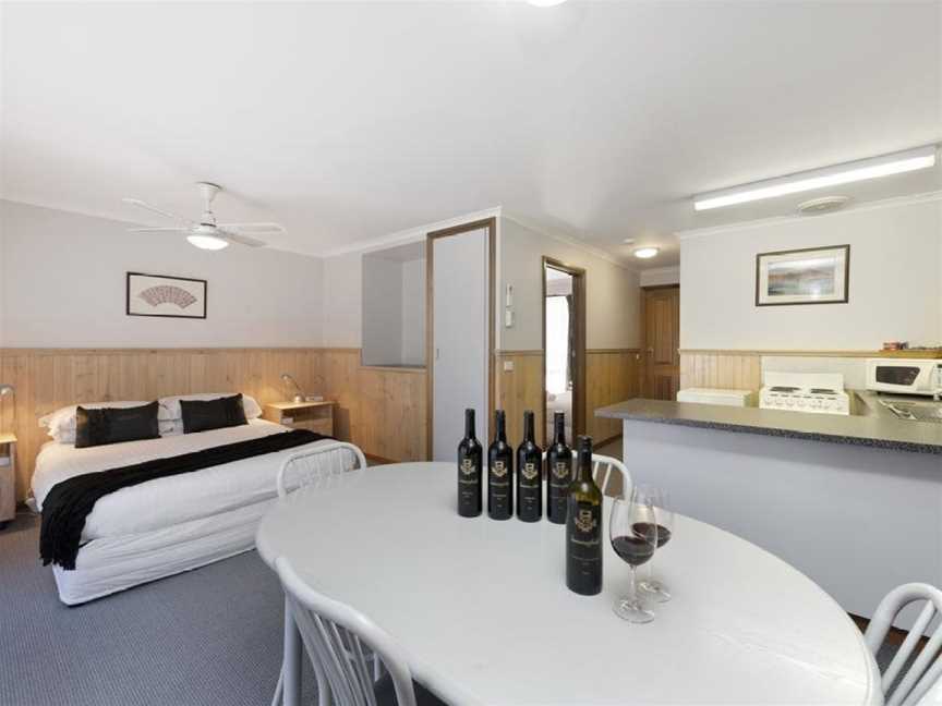 Summerfield Winery and Accommodation, Moonambel, VIC
