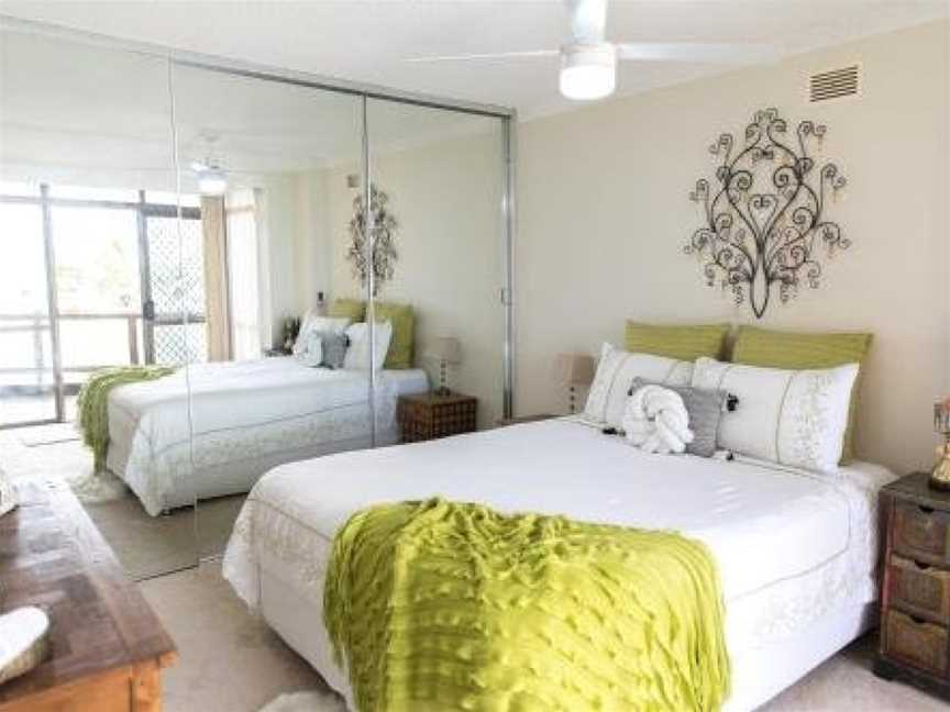 Beauty at the Beach - modern beachfront apartment, Port Macquarie, NSW