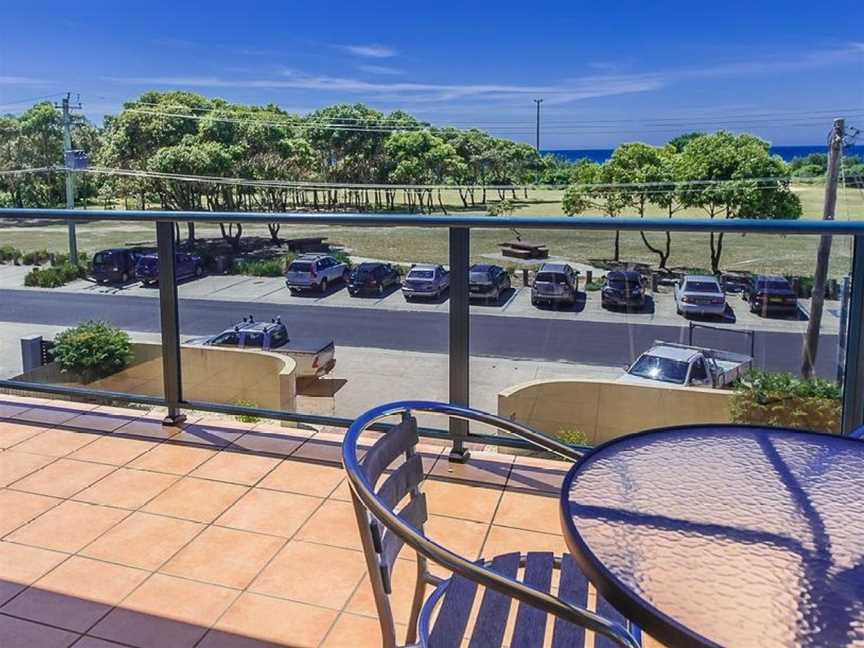 Ocean Breakers Holiday Apartments, Merimbula, NSW