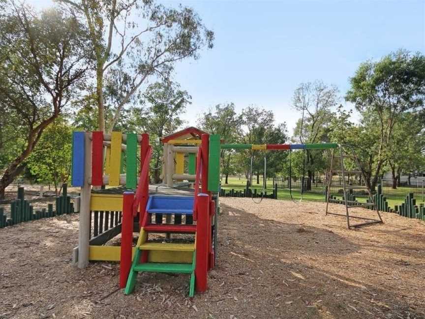 Albury Gardens Tourist Park, Lavington, NSW