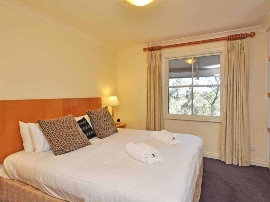 Villa Executive 2br Petit Verdot Resort Condo located within Cypress Lakes Resort (nothing is more central), Pokolbin, NSW