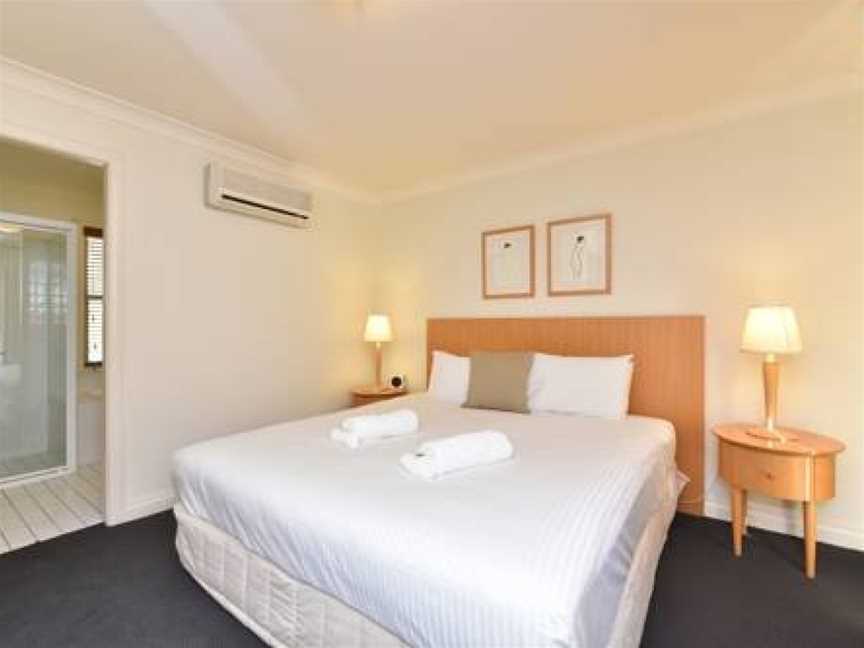 Villa Executive 2br Ferre Resort Condo located within Cypress Lakes Resort (nothing is more central), Pokolbin, NSW
