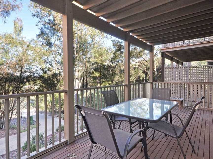 Villa Spa Executive 1br Burgundy Resort Condo located within Cypress Lakes Resort (nothing is more central), Pokolbin, NSW