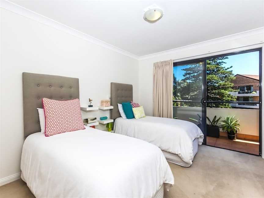 Bondi Beach Lamrock Avenue, Accommodation in Bondi Beach