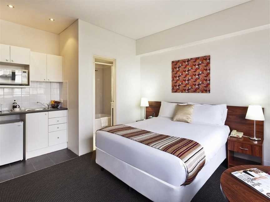 Macleay Hotel, Elizabeth Bay, NSW