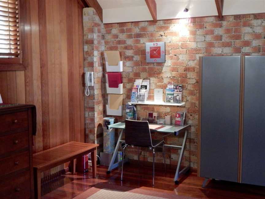 Bet's B&B Studio, Annandale, NSW