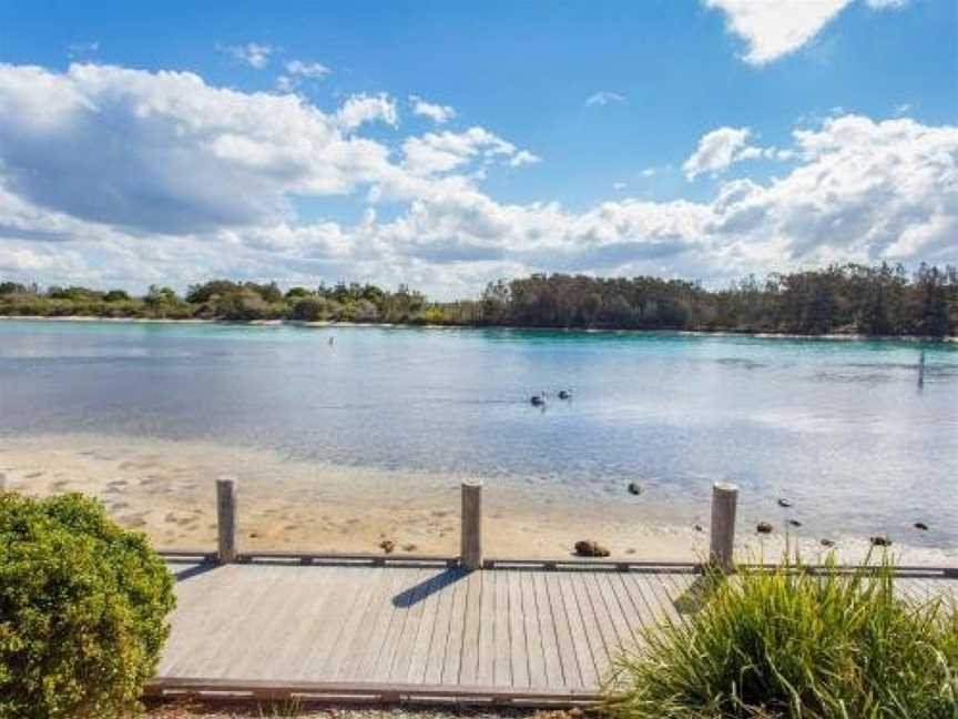Haven Waters 6, Forster, NSW