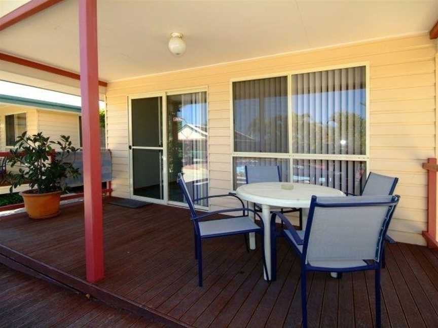 Dolphin Sands Holiday Cabins, Coffs Harbour, NSW