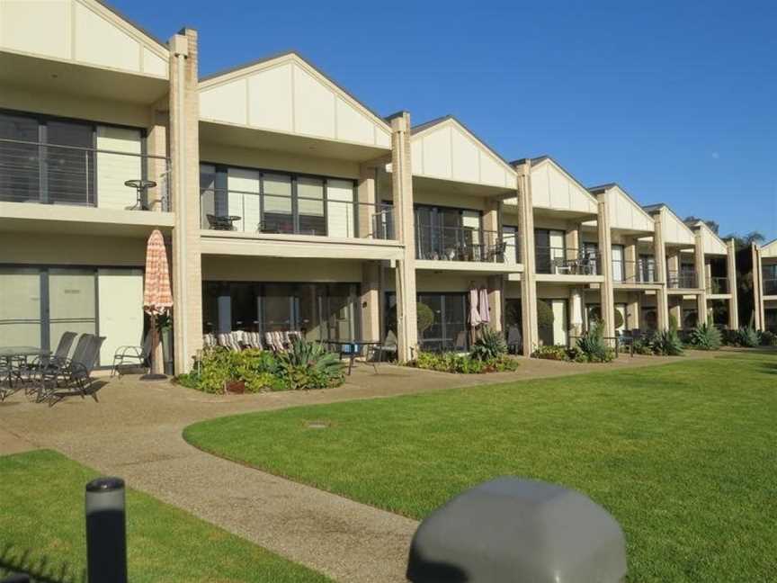 Elsinor Townhouses, Mulwala, NSW