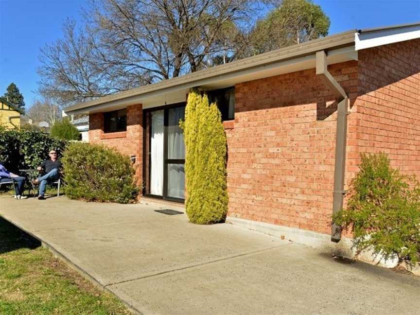 Fossicker Caravan Park, Glen Innes, NSW