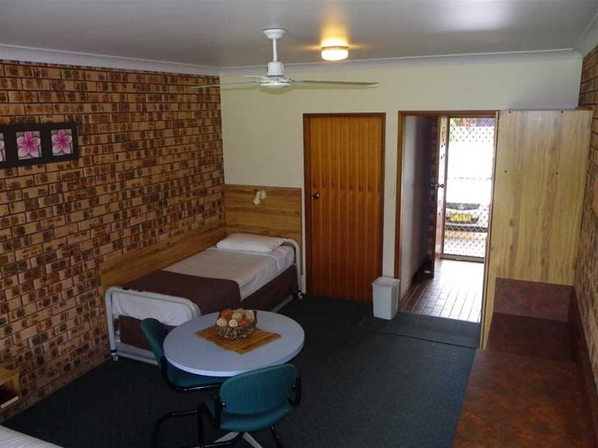 Surfside Resort Motel, Lake Cathie, NSW