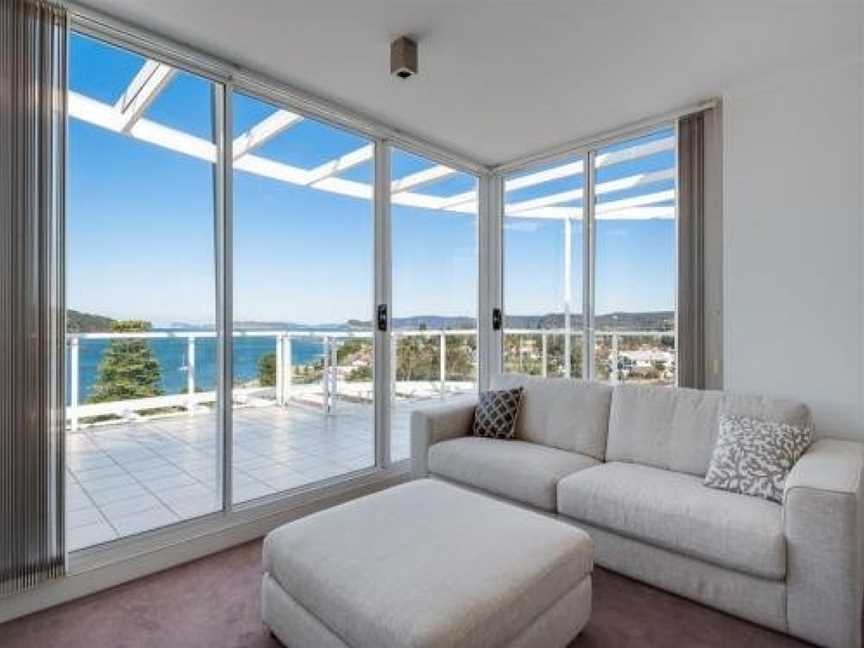 Penthouse 707 - 4 Bedroom Oceanview Penthouse, Ettalong Beach, NSW