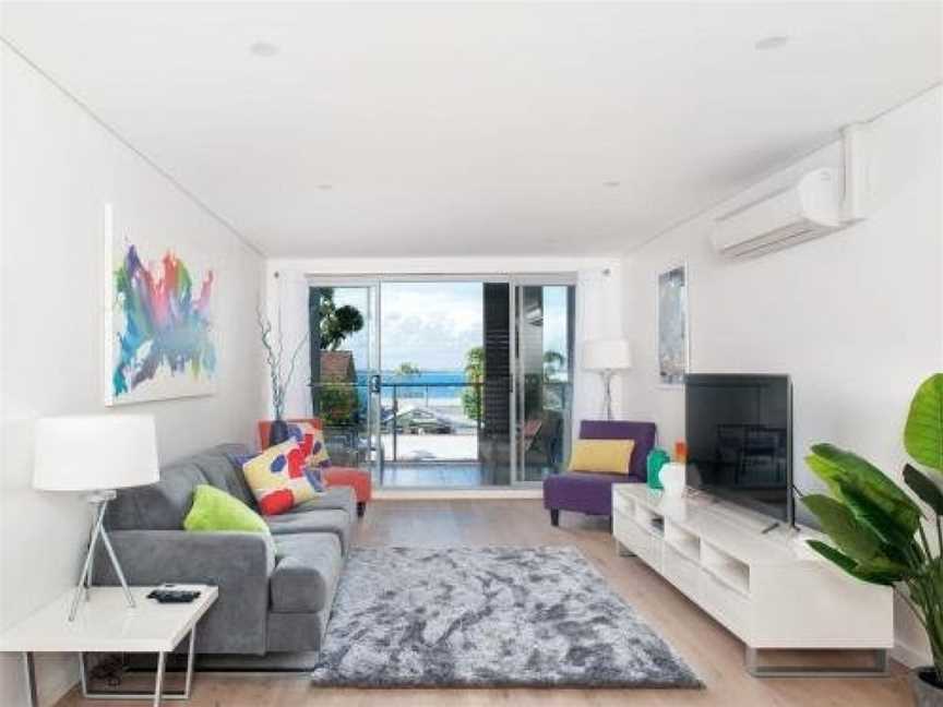 The Shoal Apartments, Unit 201/4-8 Bullecourt Street, Shoal Bay, NSW