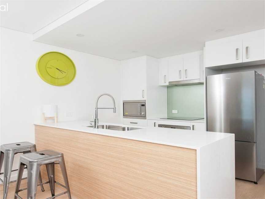 The Shoal Apartments, Unit 201/4-8 Bullecourt Street, Shoal Bay, NSW