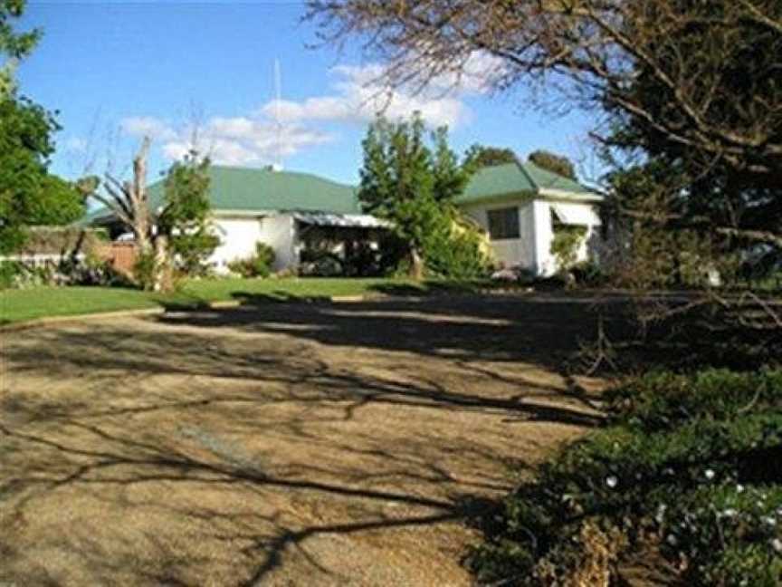 Colleen and Old Sil's Farmhouse, Wallendbeen, NSW