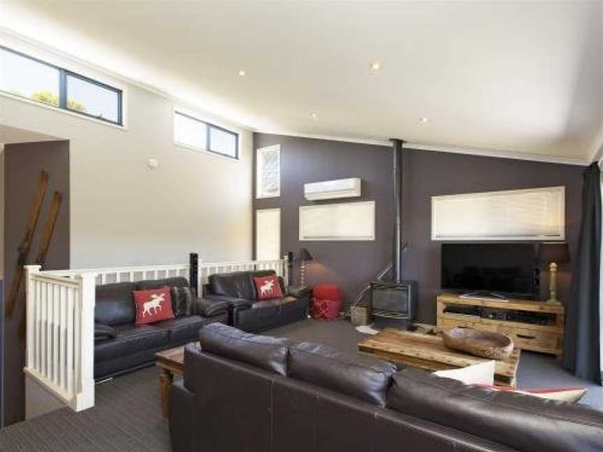 Acacia 2 - Luxurious Holiday Townhouse, Jindabyne, NSW