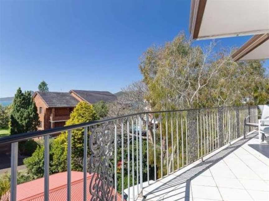 3 'ENDEAVOUR', 13 ONDINE CL - LARGE THREE BEDROOM UNIT WITH FILTERED WATER VIEWS, Nelson Bay, NSW