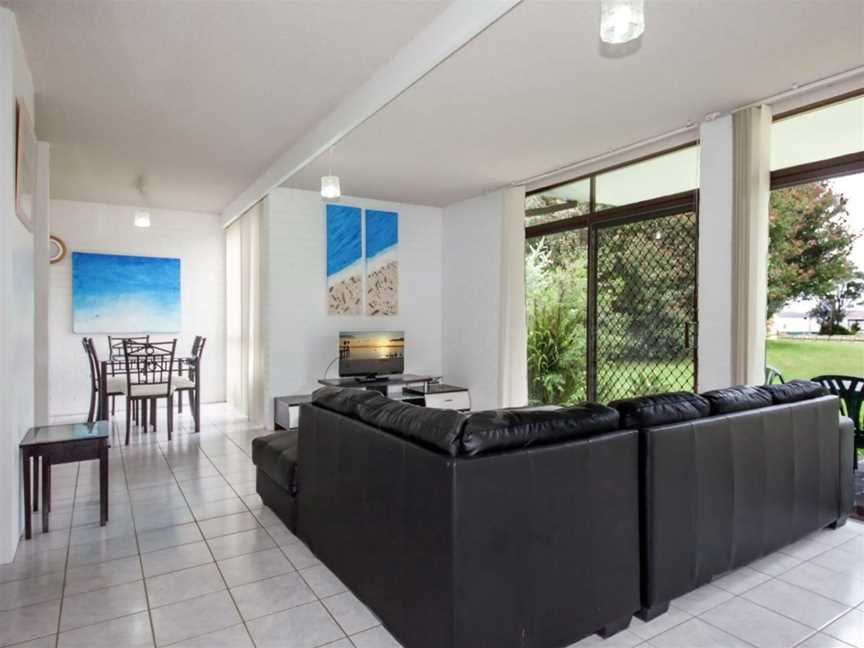 2-Bedroom Apartment -Villa Ellisa, Unit 1, Nelson Bay, NSW